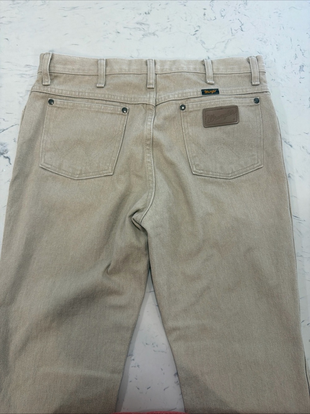 Wrangler jeans 33 x 32 936Tan Pants with leather Logo Tag